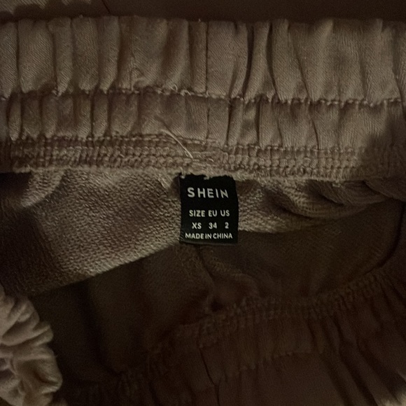 Women’s purple pink XS SHEIN comfy shorts - Picture 3 of 3